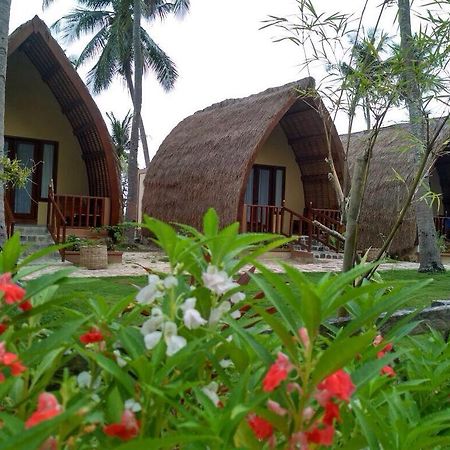 Karimun Lumbung Hotel Каримунджава Екстериор снимка