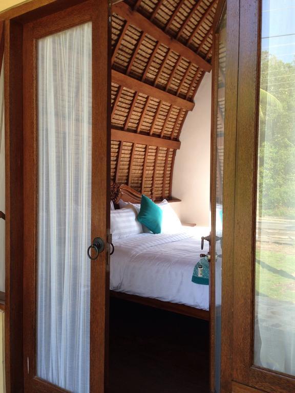 Karimun Lumbung Hotel Каримунджава Екстериор снимка